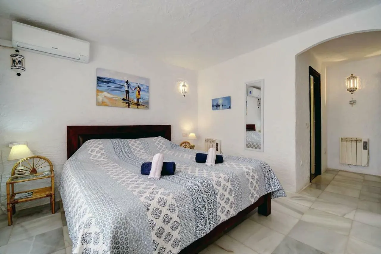Sea Shells At Bahia Dorada Villa Estepona Holiday home